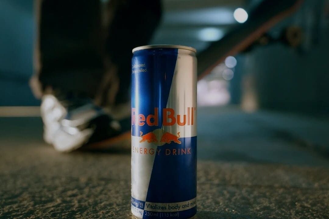 레드불 에너지 드링크 광고 촬영, 역동적인 브랜드 캠페인 영상 제작